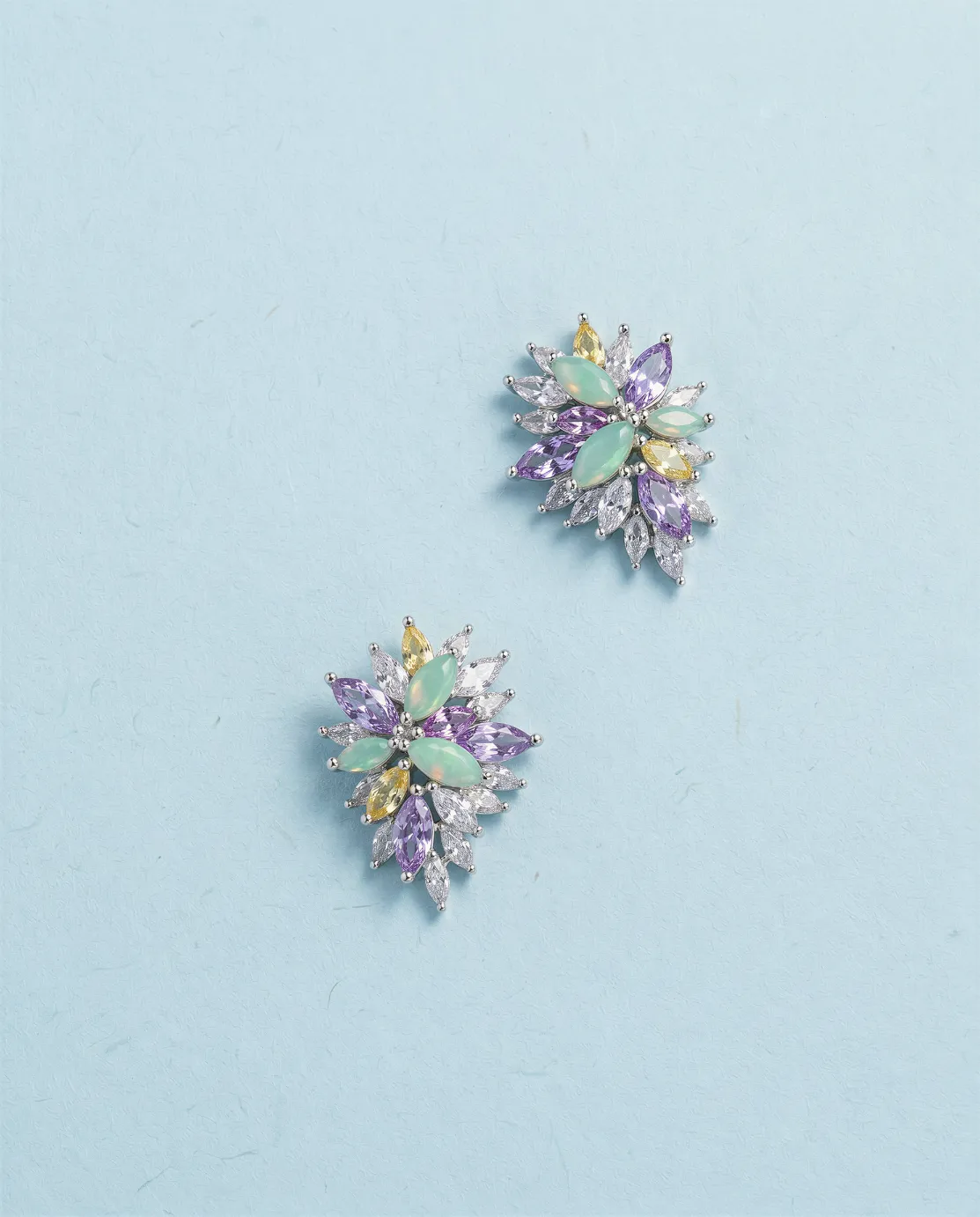 VJ27.1 Aurora Bloom Necklace Set - Image 1